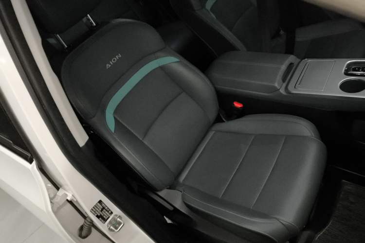 Used AION Y 2022 Plus 70 Smart Edition