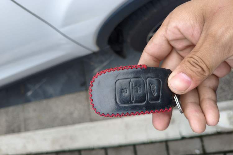 Used Bestune X40 2018 Internet Celebrity Edition 1.6L Automatic Luxury Version Vehicle Key