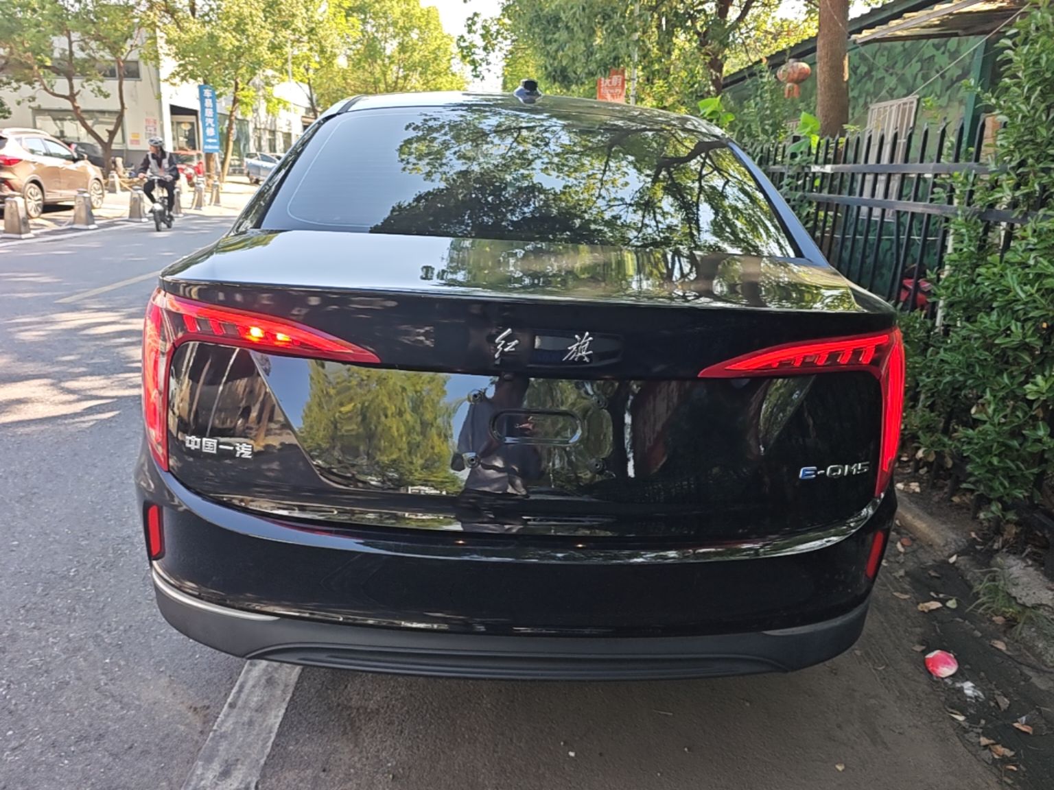 Hongqi E-QM5 2021 Charging Version Flagship Edition — снимка 5