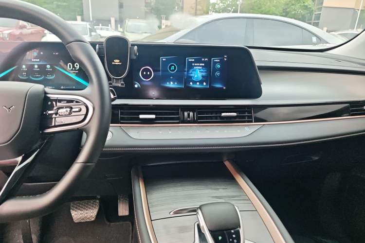 Used Chery Tiggo 5x 2025 High-Energy Version 1.5T CVT Comfort Model Audio And AC Panel