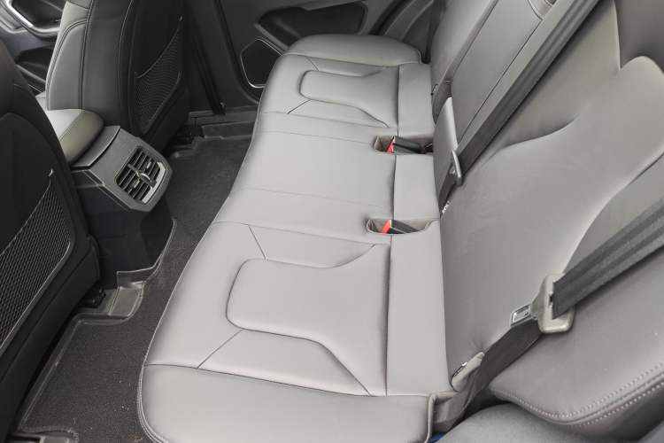 Used Haval H6 2017 Blue Label 1.5T Automatic Two-Wheel Drive ZhiShang Model