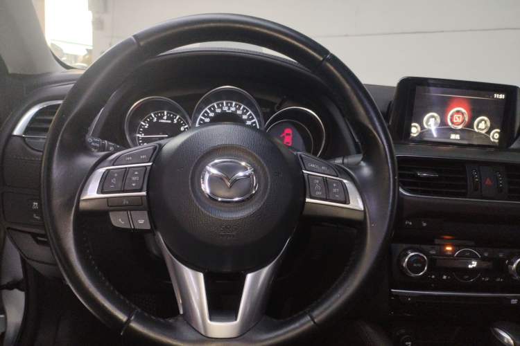 Used Mazda Atenza 2017 2.5L Blue Sky Prestige Edition Steering Wheel
