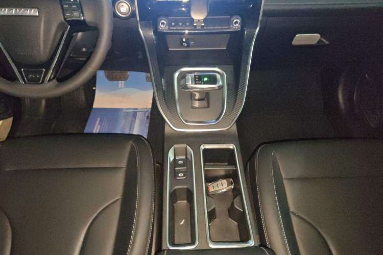 Used Haval M6 2021 PLUS 1.5T DCT Luxury Smart Connectivity Model