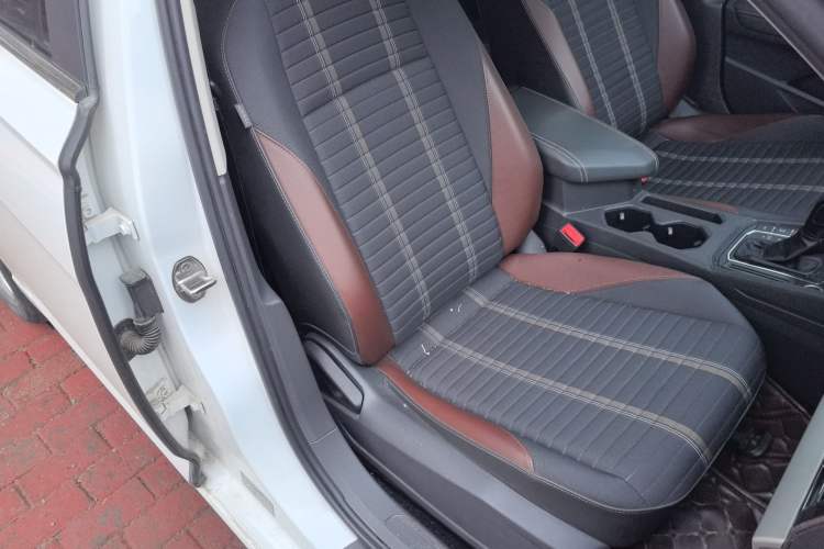 Used Volkswagen Lavida 2019 280TSI DSG Comfort Edition China VI standard
