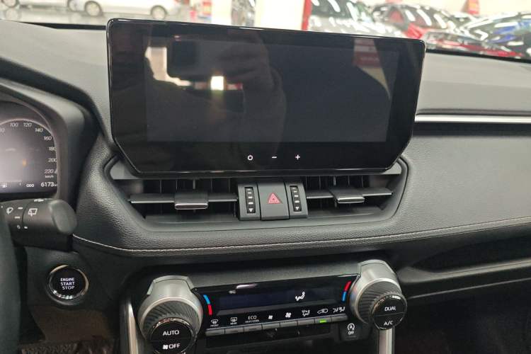 Used Toyota Wildlander 2023 2.0L CVT Four-Wheel Drive Luxury PLUS Edition