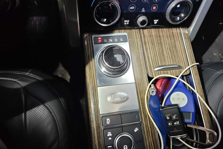 Used Land Rover Range 2018 3.0 SC V6 Vogue Extended-Length Model
