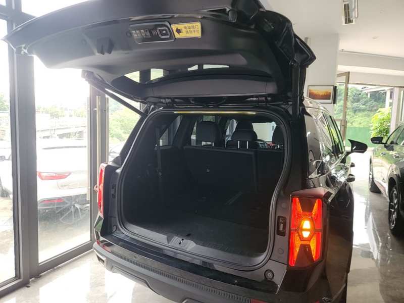 Used GAC Trumpchi GS8 2022 Flagship Series 2.0 TGDI Two-Wheel-Drive Prestige Edition (7 Seats) — 18
