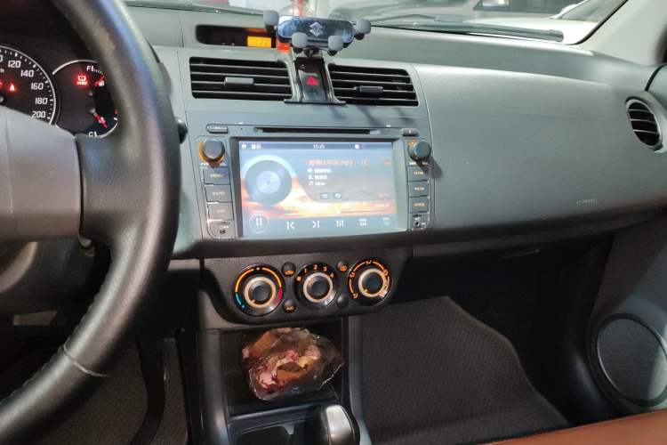 Used Suzuki Swift 2013 1.5L Automatic Standard Edition