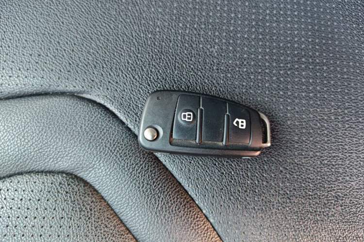 Used JAC Group T8 2021 2.4T PRO Gasoline Two-Wheel Drive Rui Xing Edition Standard Dual 4K22D4T
