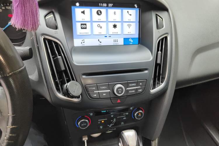 Used Ford Focus 2017 Sedan EcoBoost 180 Automatic Elite Model
