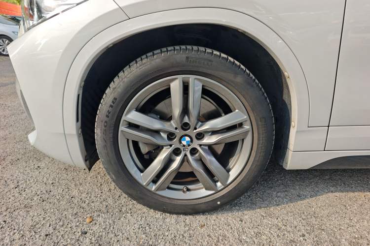 Used BMW X2 2021 Restyled sDrive25i M Sport Package Left Front Wheel Hub
