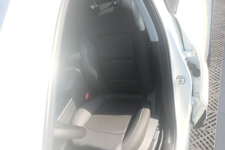 Used Cowin Xuanjie Pro 2021 1.5T CVT Jinghao Edition Left Front Seat