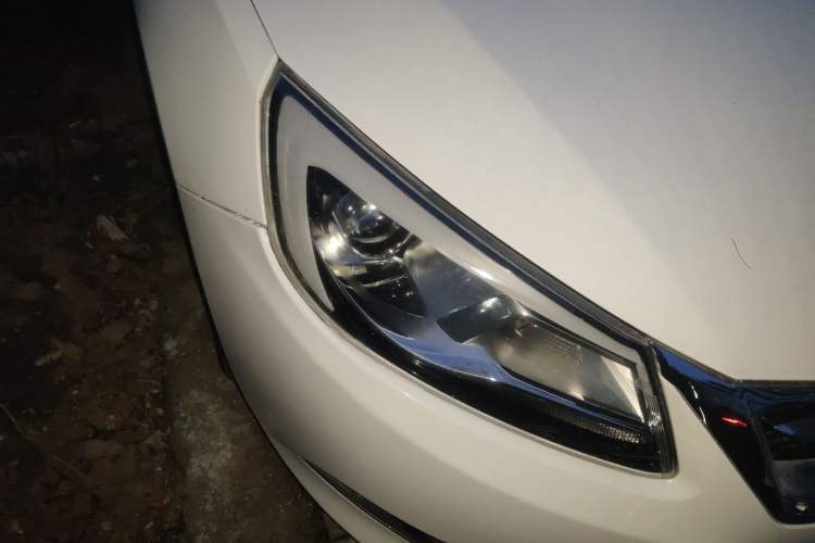 Used Chery Arrizo 7 2015 1.6L Manual ZhiXiang Edition Right Front Headlight