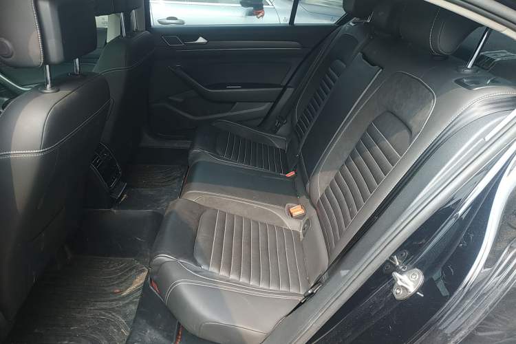 Used Volkswagen Magotan 2020 330TSI DSG Leading Model
