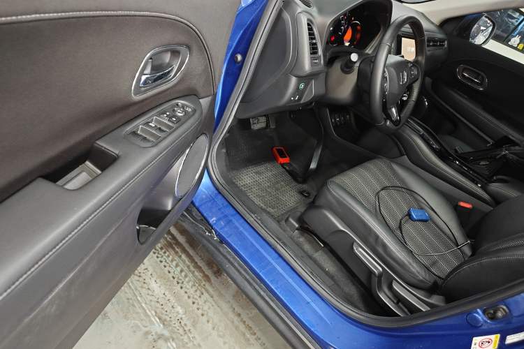 Used Honda Vezel 2015 1.8L CVT 2WD Luxury Model