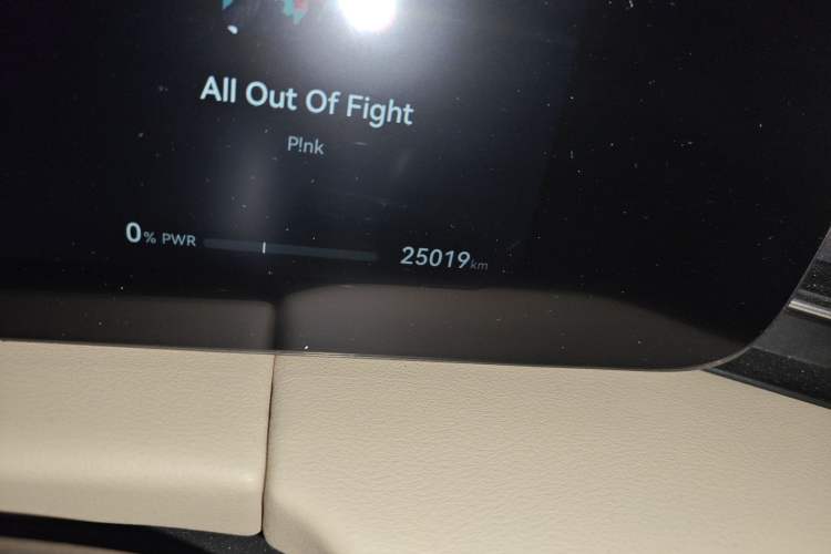 Used Hima AITO M5 2022 Pure Electric All-Wheel-Drive Performance Edition Odometer Close Up