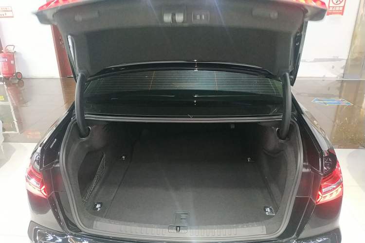 Used Audi A6L 2023 Revised 45 TFSI Prestige Elegant Edition
