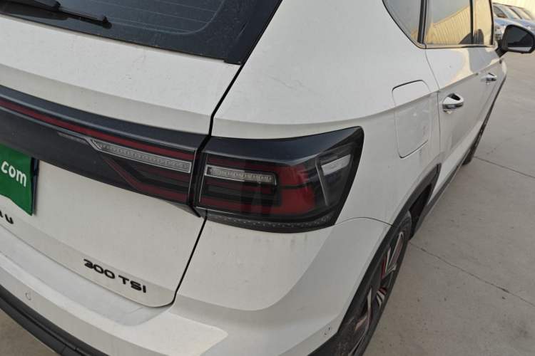 Used Volkswagen Tharu 2024 300TSI Two-Wheel-Drive Moon Luxury Edition
