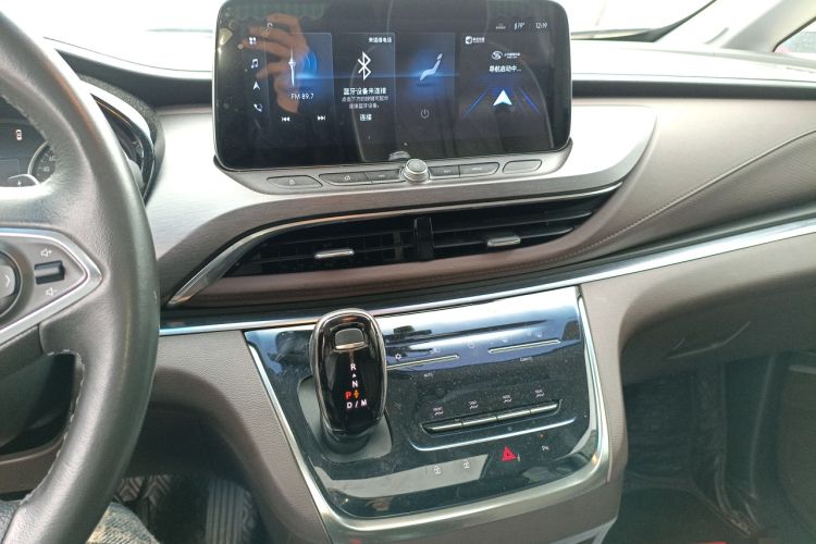 Used Buick GL8 2022 Land Business Class 652T Luxury Model Audio And AC Panel