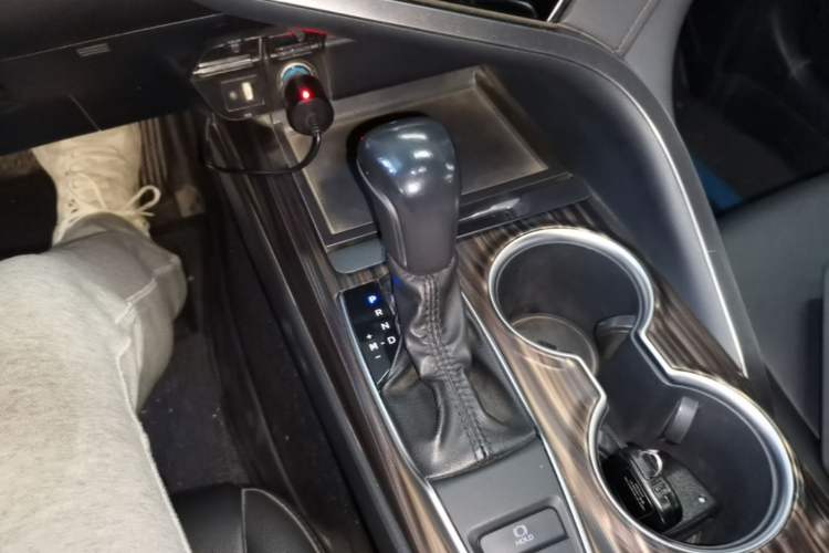 Used Toyota Camry 2019 Revised Version 2.0G Luxury Edition
