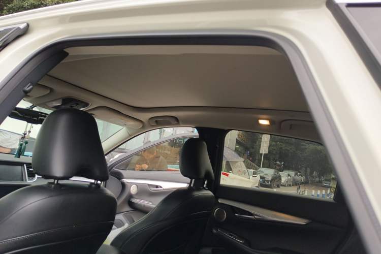 Used Infiniti QX50 2020 2.0T Two-Wheel Drive Fashion Edition Headliner