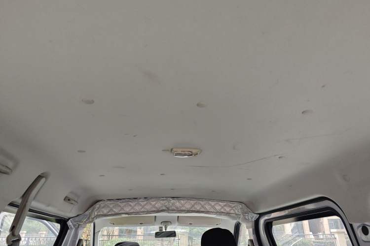 Used Chana Ruixing M60 2023 1.6L CNG Comfort-Grade 6-Seater Passenger Vehicle
