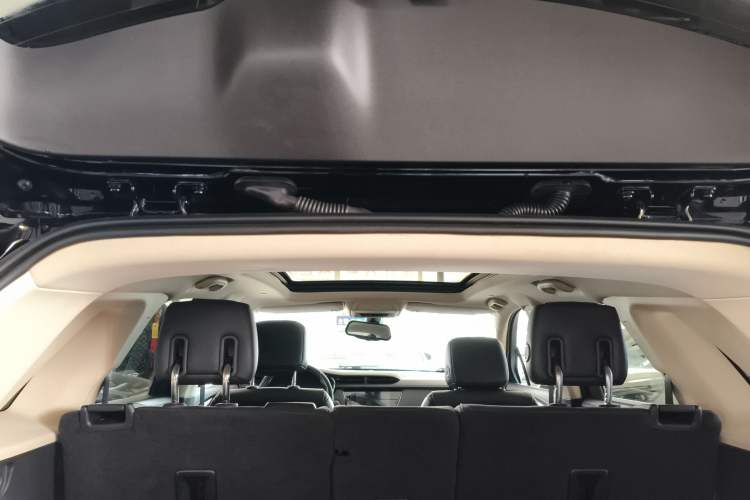 Used Cadillac XT5 2018 25T Luxury Model