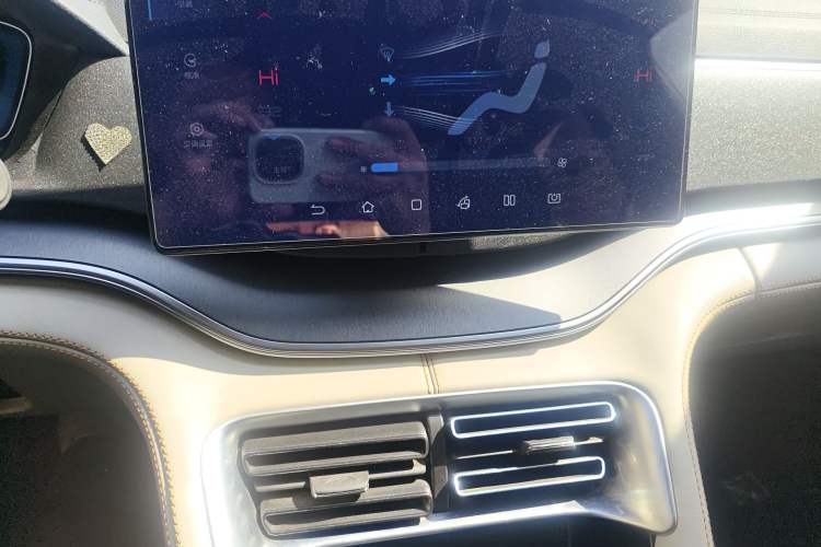 Used BYD Song PLUS New Energy 2021 DM-i 110KM Flagship Model Audio And AC Panel