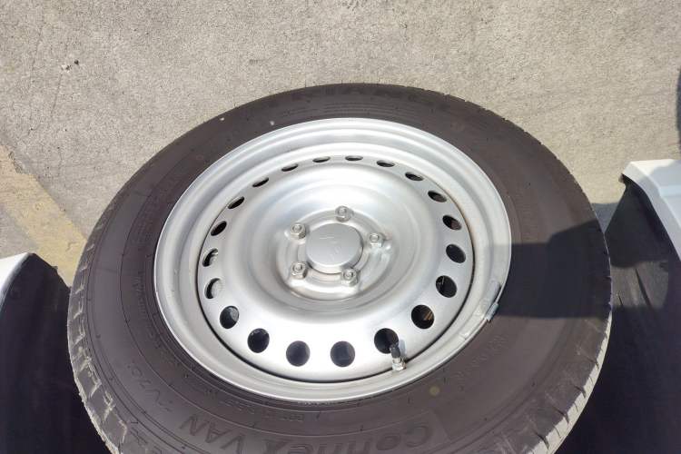 Used Wuling Zhengcheng 2021 1.5T Manual Comfort Version Exterior 7