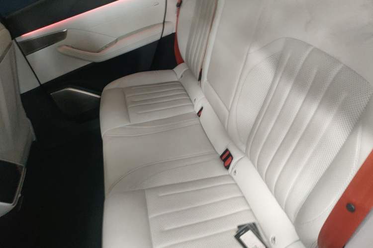 Used ONVO L60 2024 60 kWh Rear-Drive Version