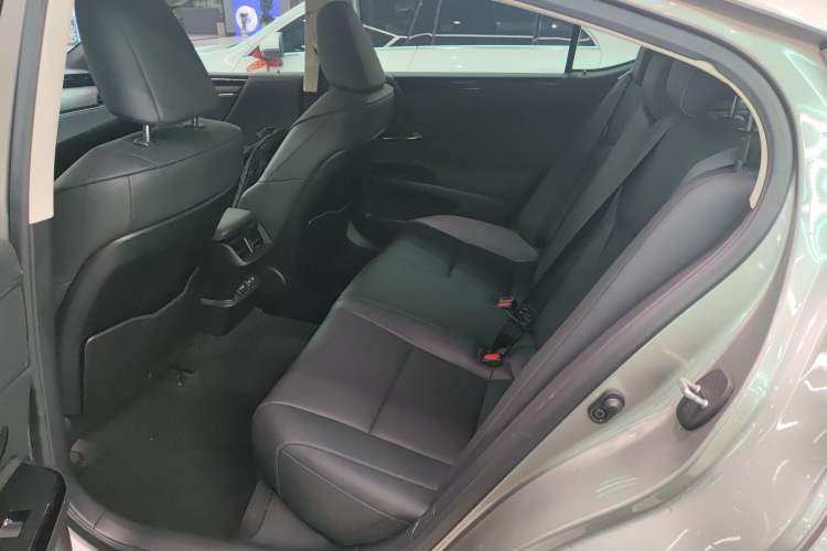 Used Lexus ES 2021 200 Excellence Edition