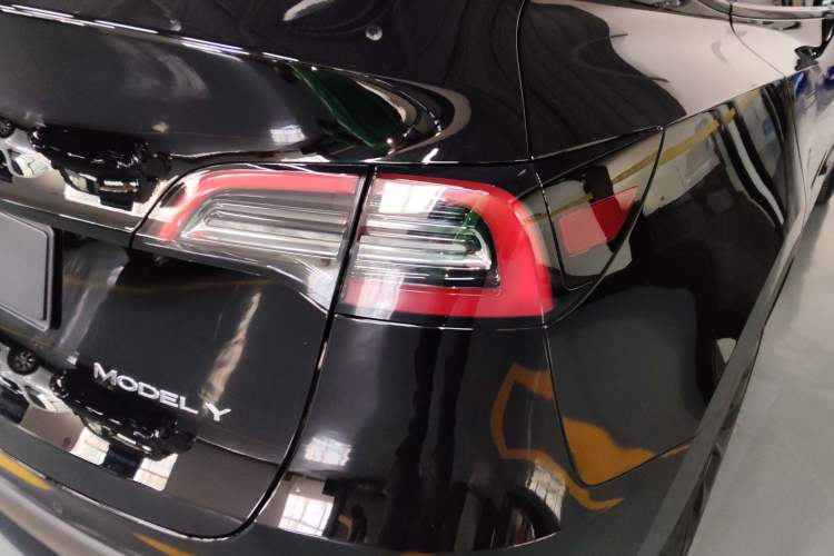 Used Tesla Model Y 2021 Standard Range Rear-Wheel Drive Version