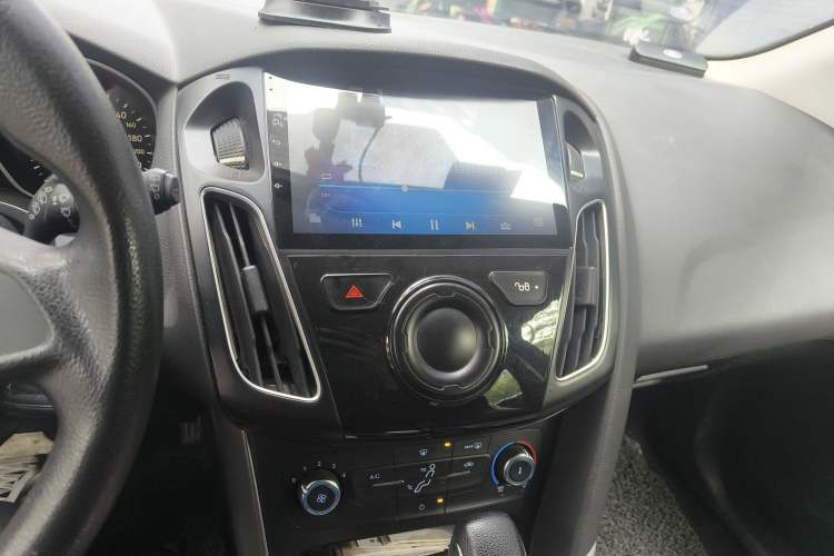 Used Ford Focus 2015 Hatchback 1.6L Automatic Comfort Model