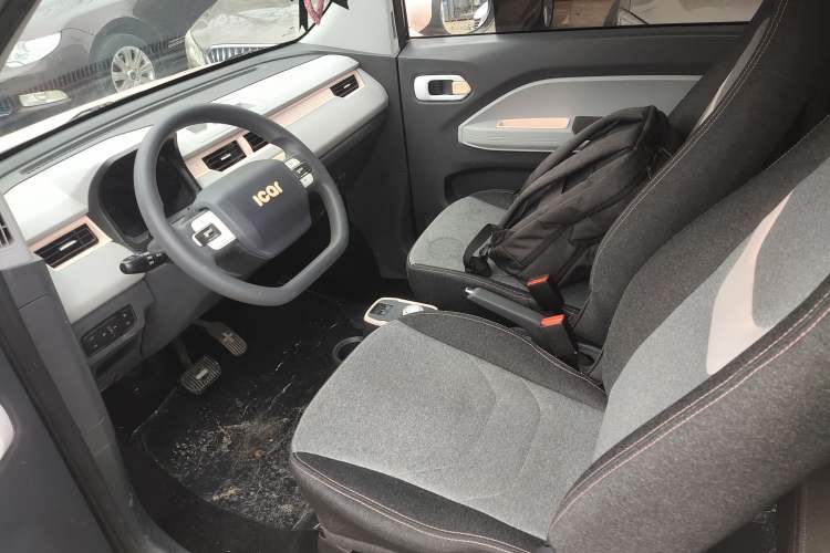 Used Chery QQ Ice Cream 2022 170km Sundae Phosphate Lithium-Ion
