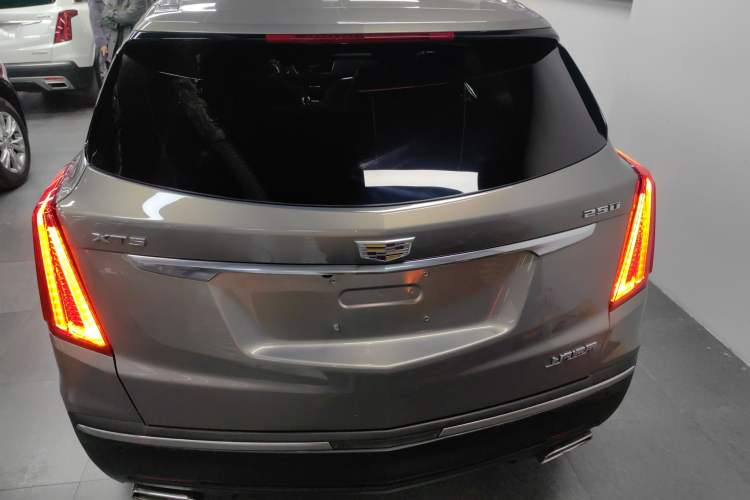 Used Cadillac XT5 2018 25T Luxury Model
