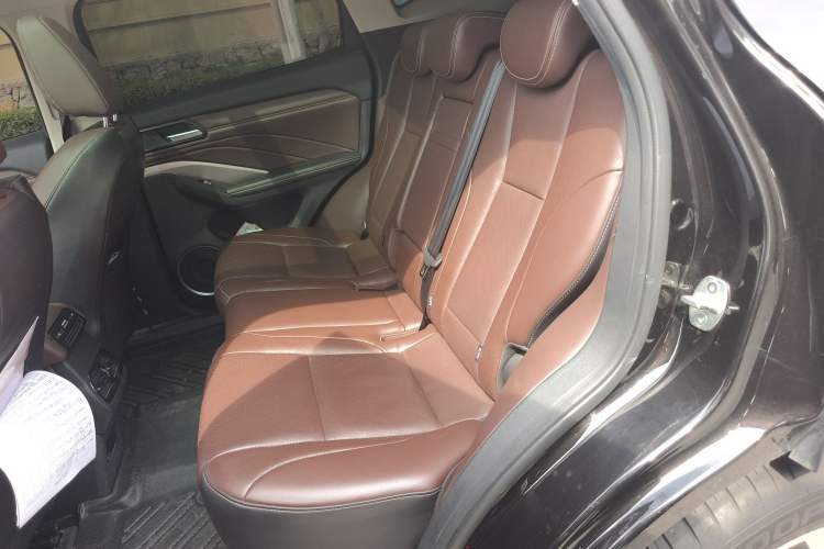 Used Wey VV6 2018 2.0T Two-Wheel Drive Flagship Version China V Standard