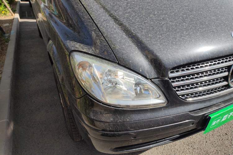 Used Mercedes-Benz Viano 2010 2.5L Luxury Edition
