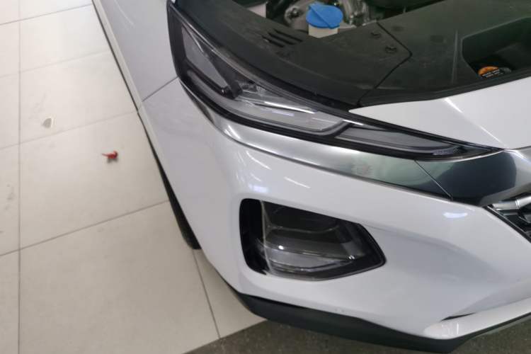 Used Hyundai Santa Fe 2020 380 TGDi Automatic Two-Wheel Drive GLS Luxury Edition Right Front Headlight