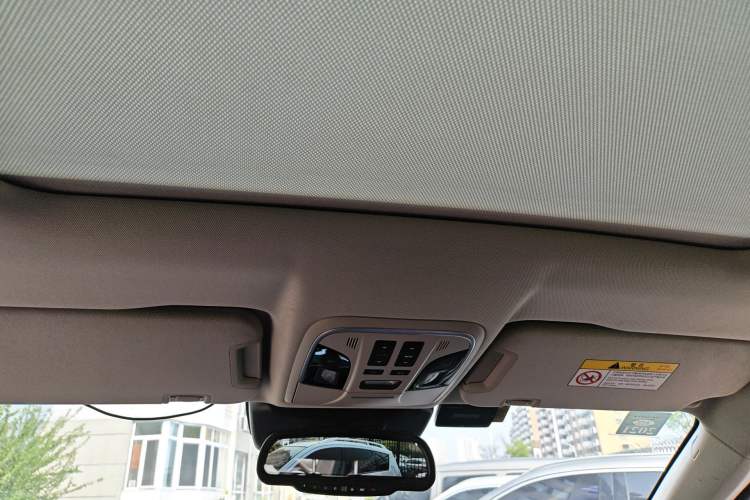 Used Wey VV7 2017 2.0T Flagship Model Headliner