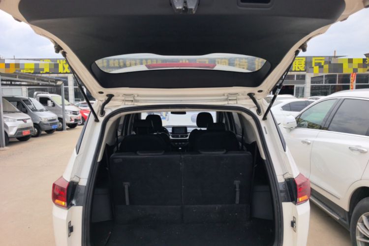 Used Baojun 360 2019 Revised Version 1.5L Manual Elite China VI Trunk