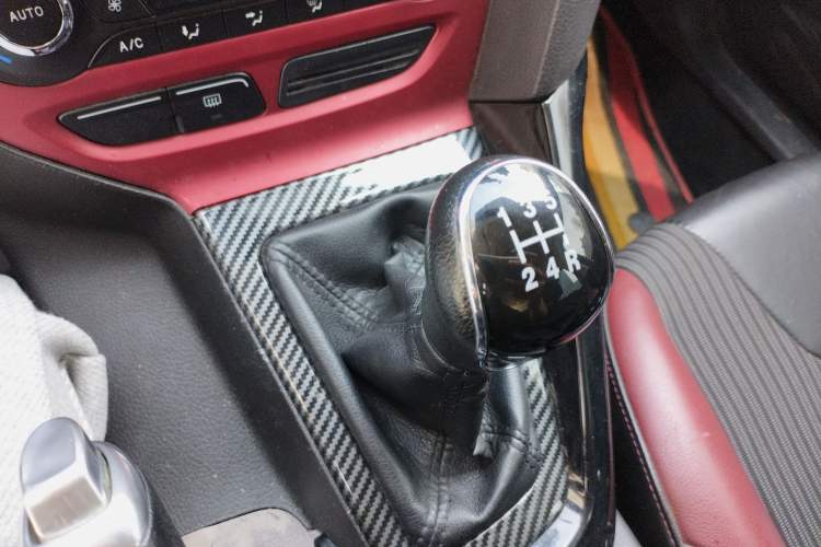 Used Ford Focus 2012 Hatchback 2.0L Manual Luxury Sport Model
