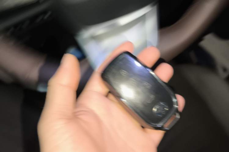 Used Toyota Granvia 2023 2.5L Hybrid Prestige PLUS Edition
