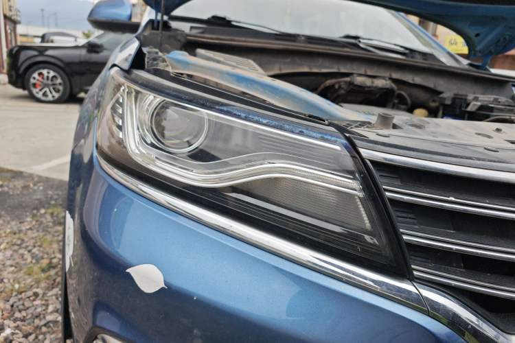 Used Roewe RX5 2018 20T Two-Wheel Drive Automatic Internet Smart Edition