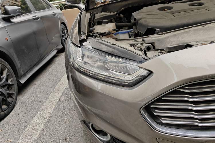 Used Ford Mondeo 2013 2.0L GTDi 200 Luxury Model