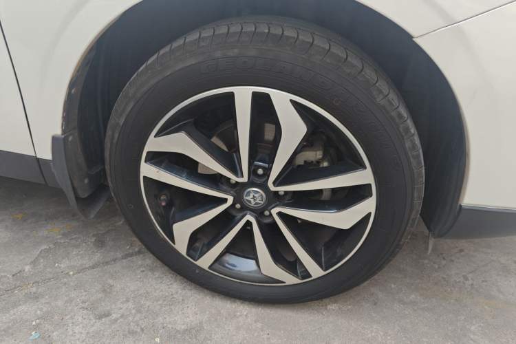 Used Venucia T90 2017 2.0L CVT Smart Edition
