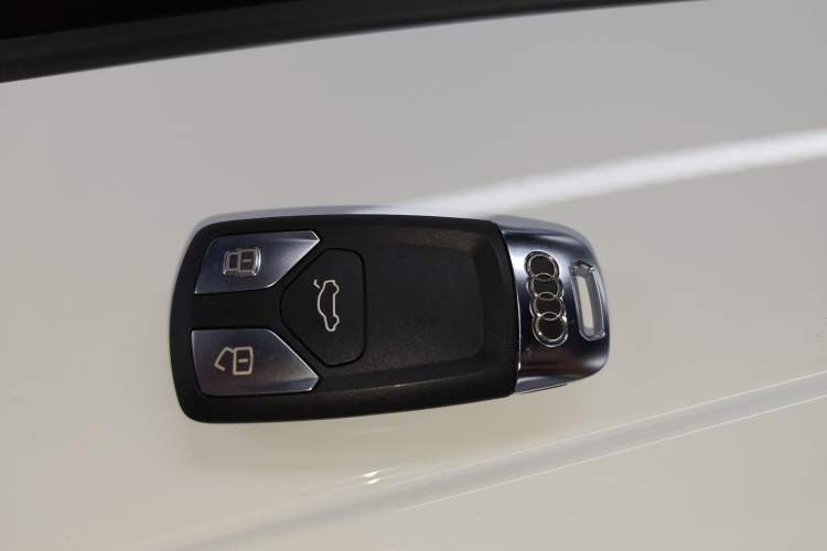 Used Audi A4L 2017 40 TFSI Fashion Model
