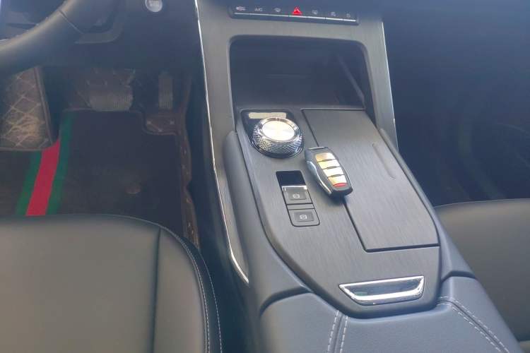 Used Haval H6 New Energy 2023 DHT-PHEV 110KM Enjoyment Edition Gear Lever