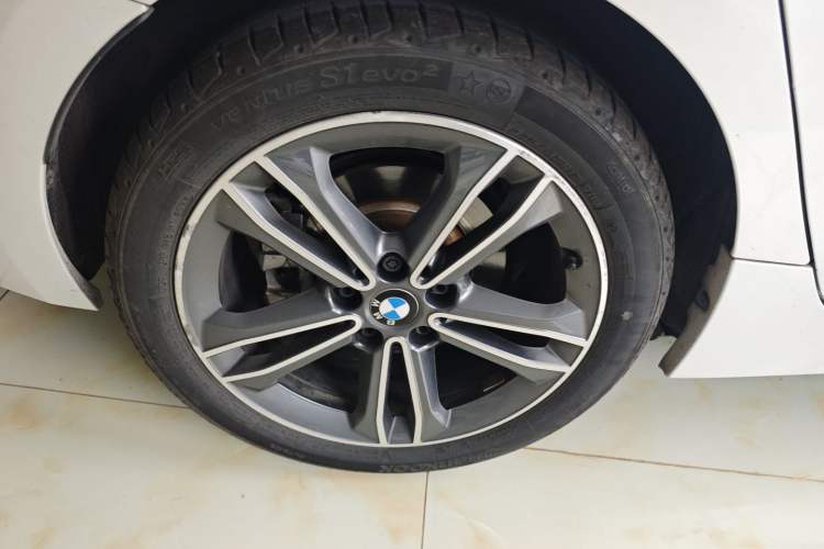 Used BMW 1 Series 2017 118i Sport Edition Right Rear Wheel Hub