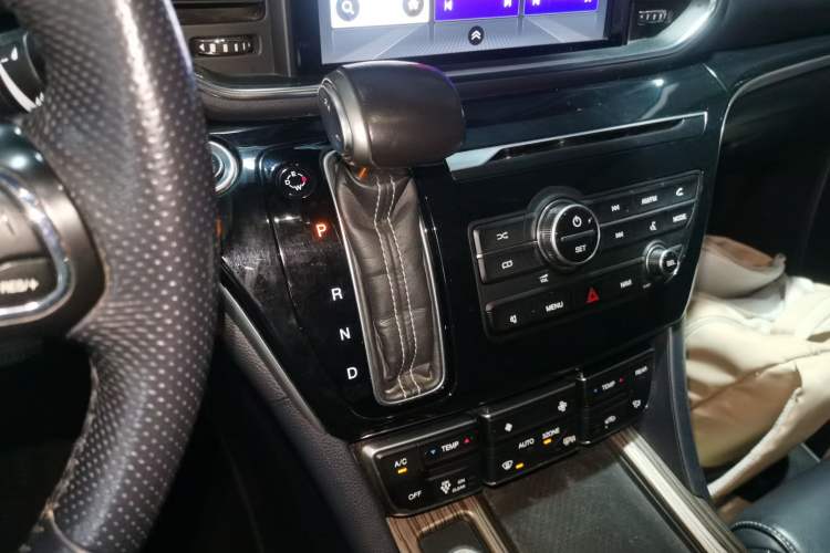 Used GAC Trumpchi M8 2020 390T Deluxe Edition