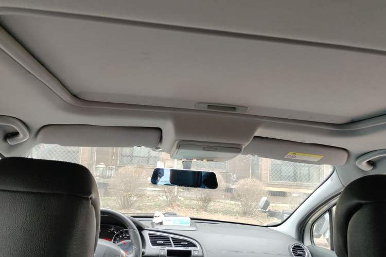 Used Peugeot 3008 2013 2.0L Automatic Trend Edition Headliner